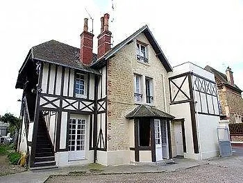 Отель De Normandie 3*