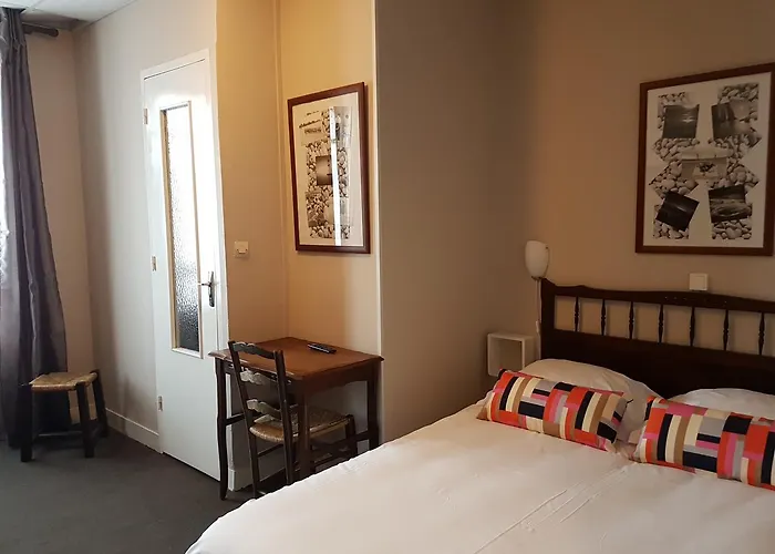 Hotel De Normandie 3*