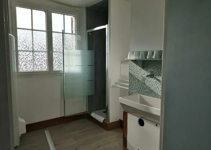 Hotel De Normandie Saint-Aubin-Sur-Mer (Calvados)